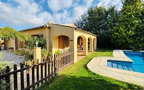Apartment With Private Pool And Garden